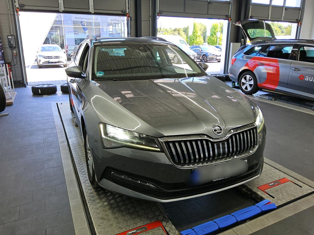 Skoda Superb Combi 2.0 TDI Ambition