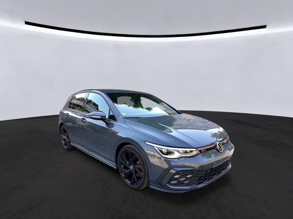 Volkswagen Golf 2.0 TSI