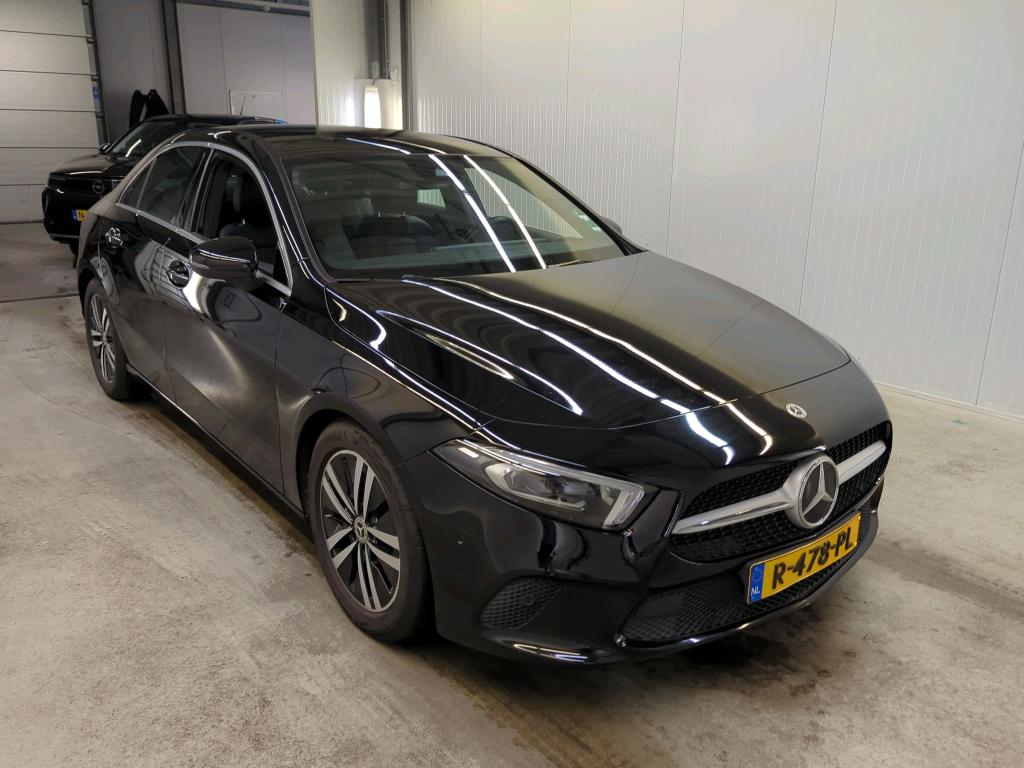 Mercedes-Benz A 180 Business Solution