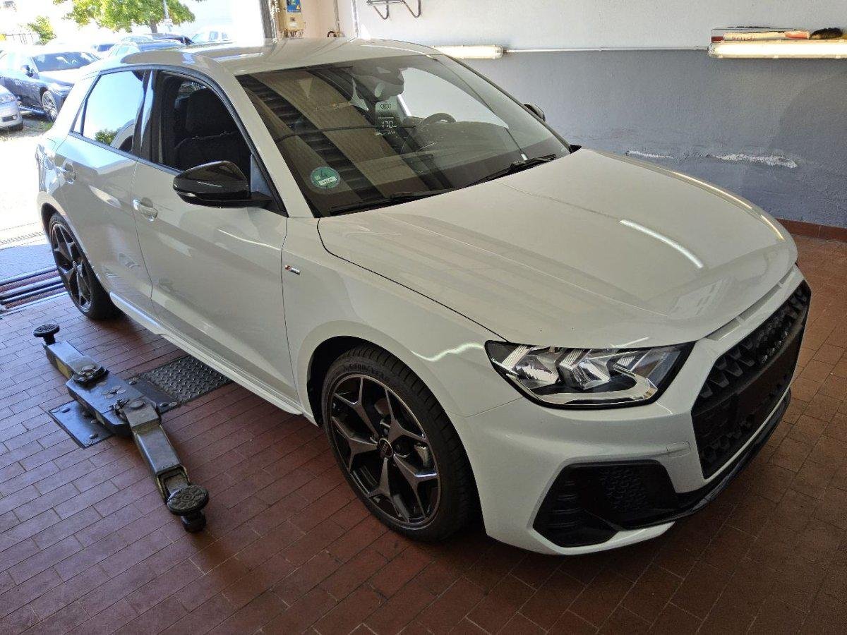 Audi A1 Sportback 30 TFSI S Line