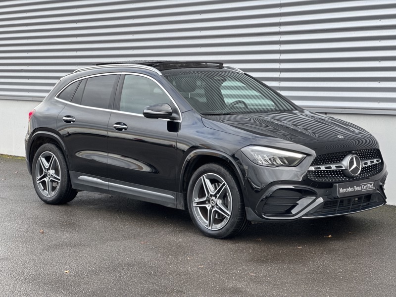 Mercedes-Benz GLA 200 AMG Line