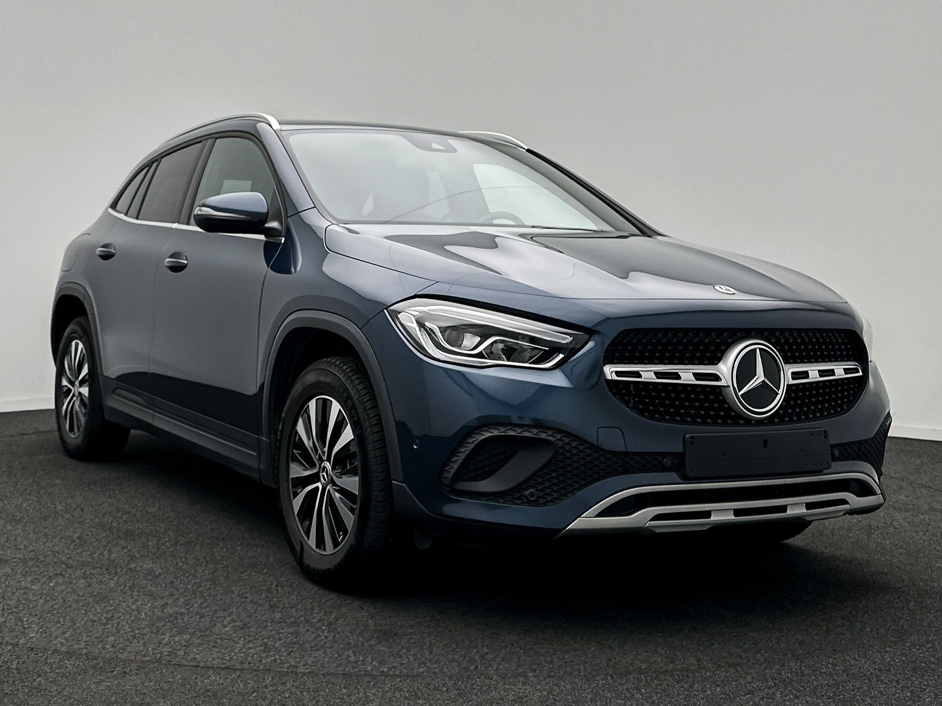 Mercedes-Benz GLA 250e Luxury