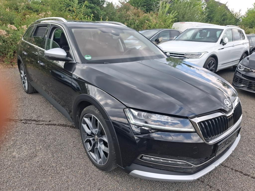 Škoda Superb Combi 2.0 TDI Scout