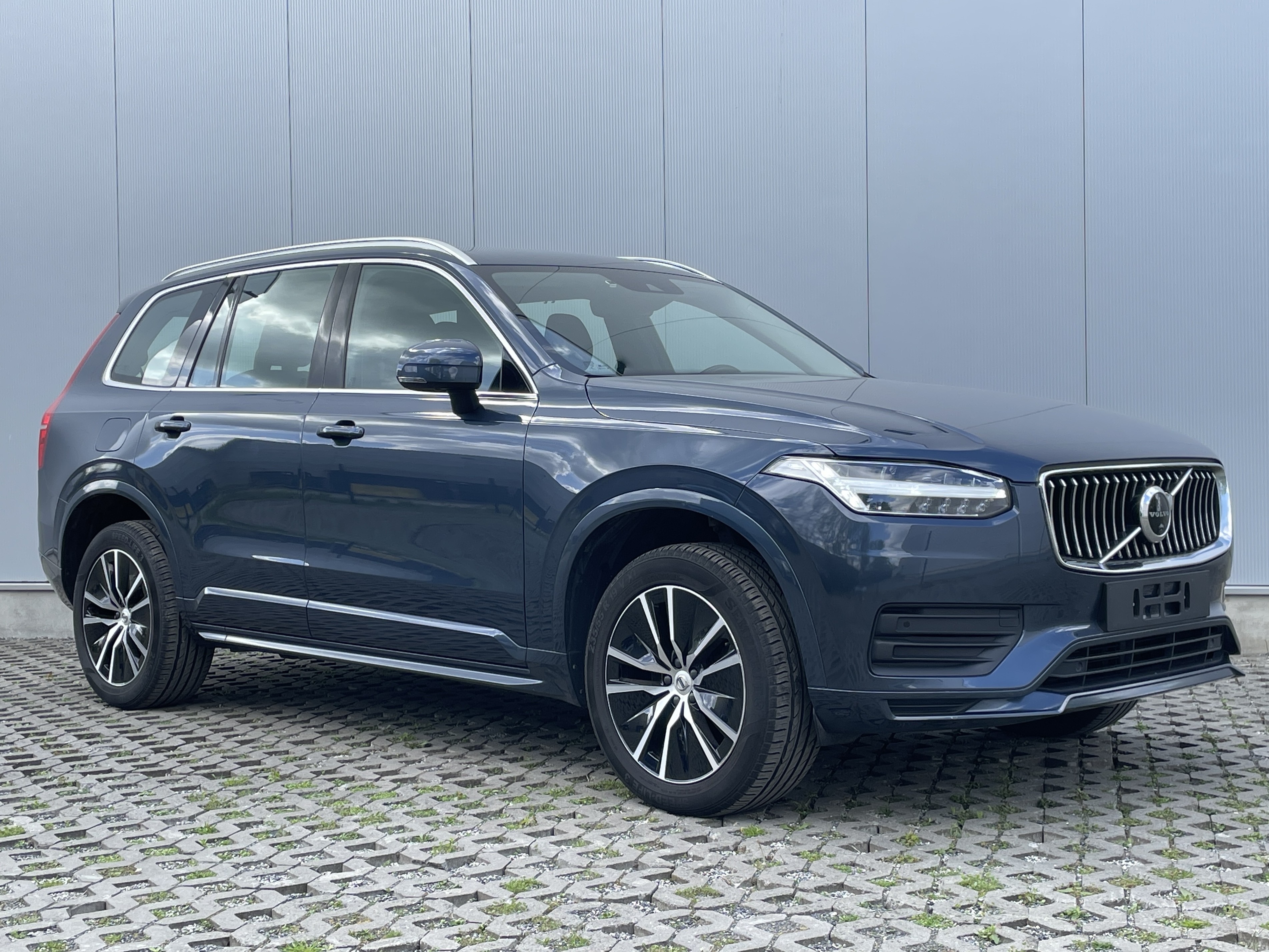 Volvo XC90 B5 Momentum Pro
