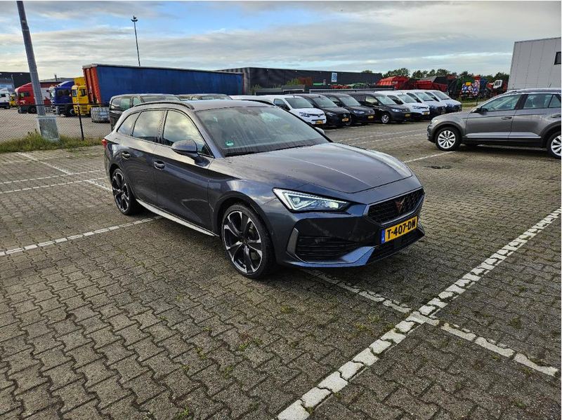 SEAT Leon Sportstourer 1.4 e-Hybrid Business