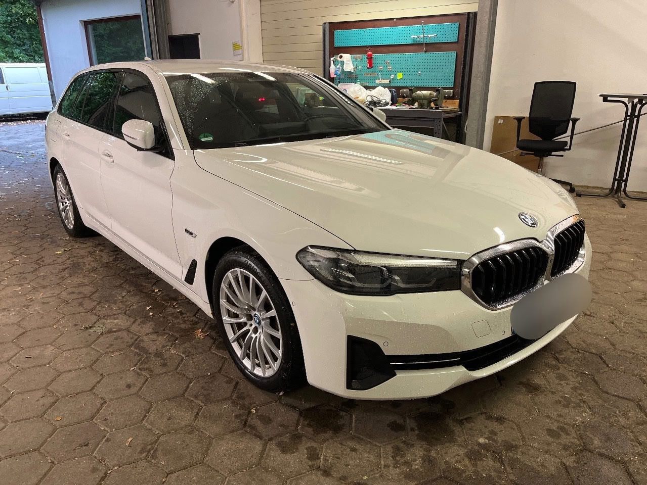 BMW 5 Series Touring 530e