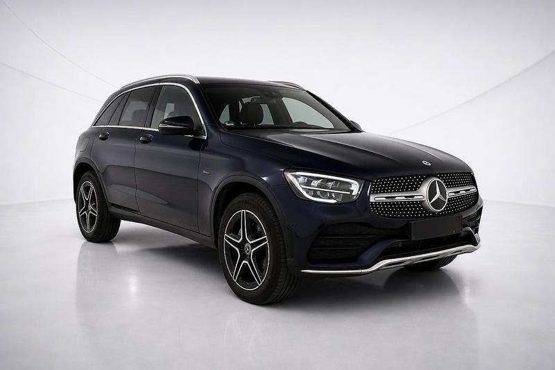 Mercedes-Benz GLC 300e AMG Line
