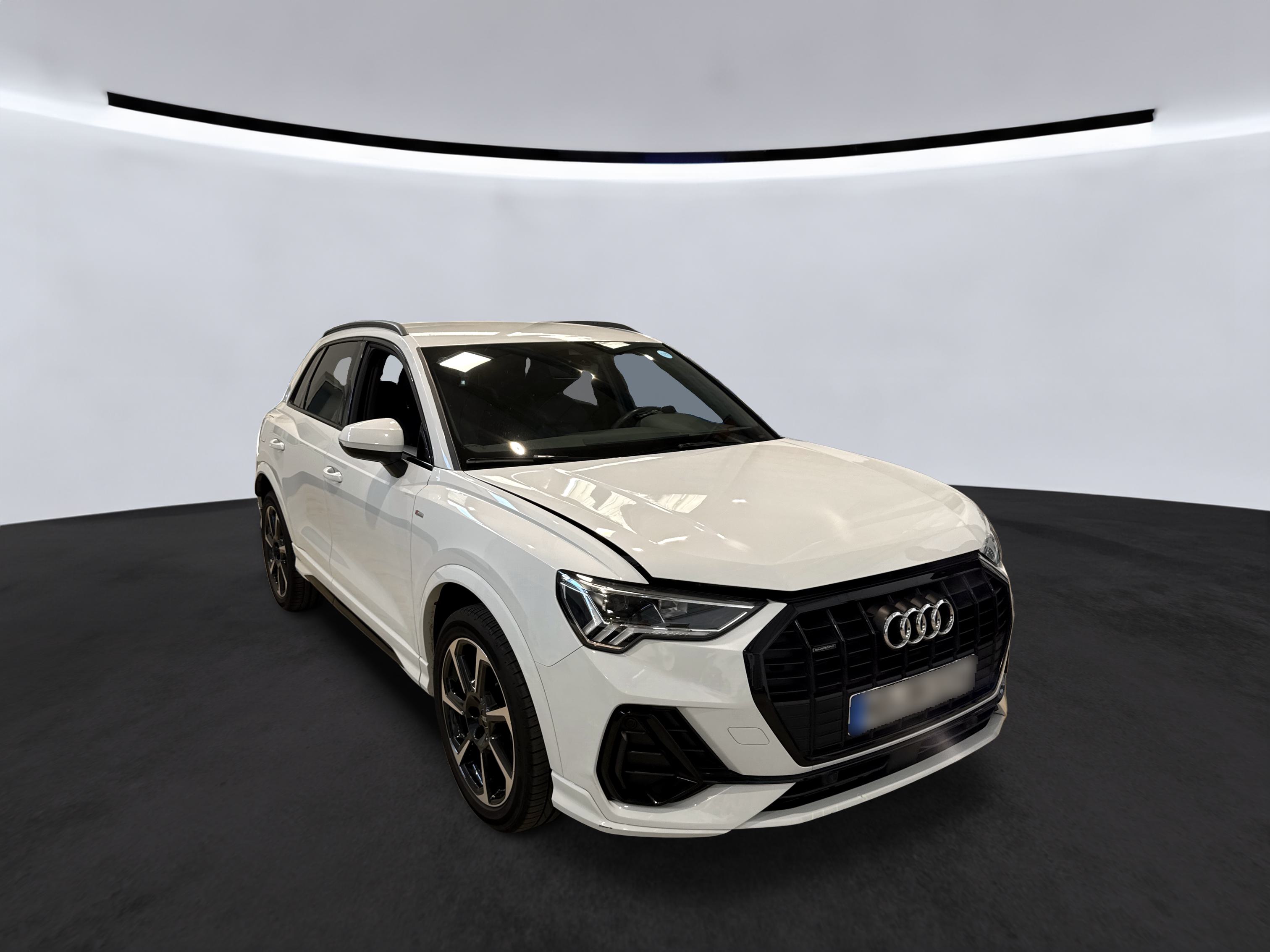 Audi Q3 40 TDI S Line