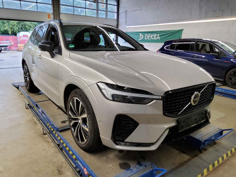 Volvo XC60 B5 Ultra Dark