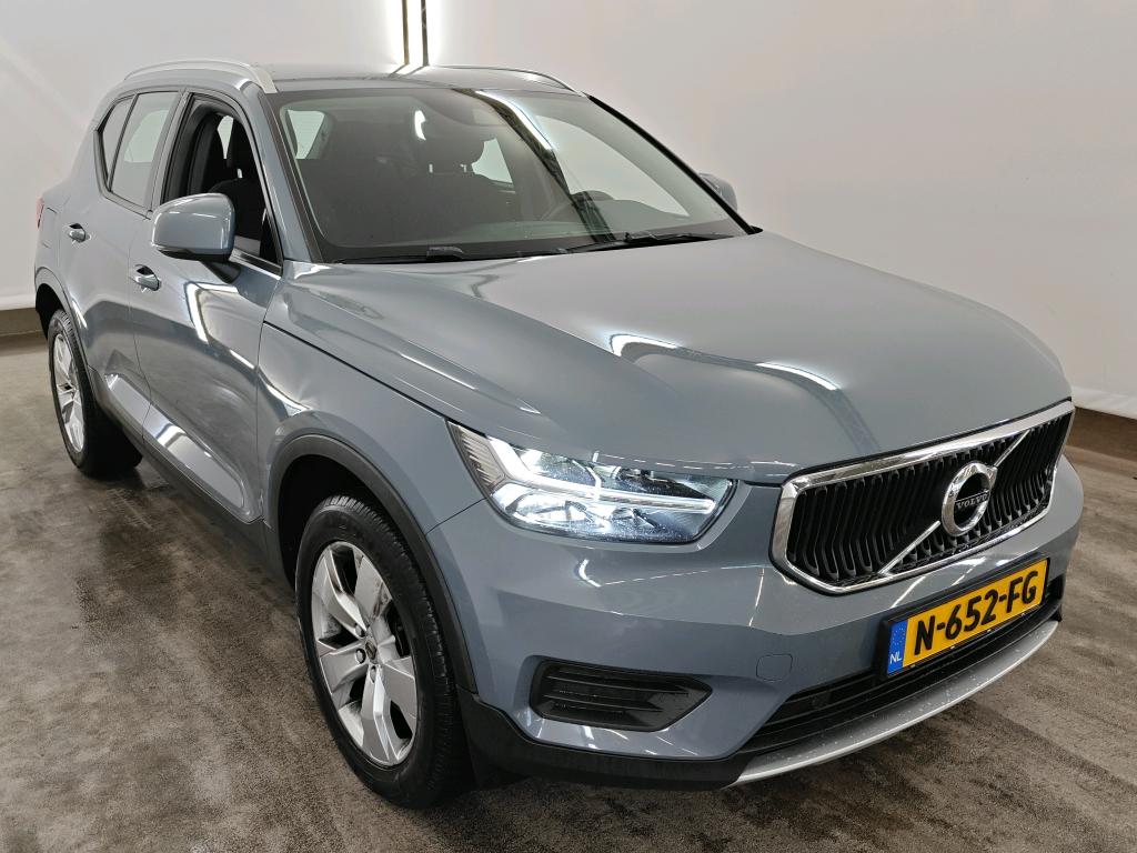Volvo XC40 T2 Momentum Business