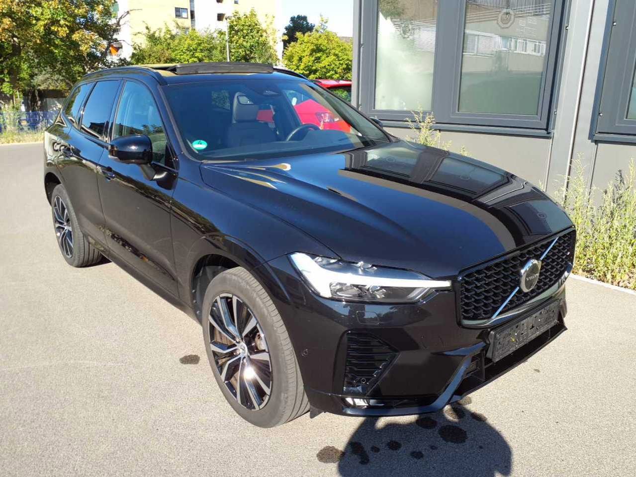 Volvo XC60 B5 Ultra Dark