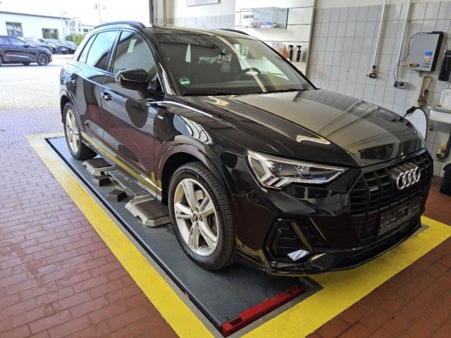 Audi Q3 40 TFSI S Line
