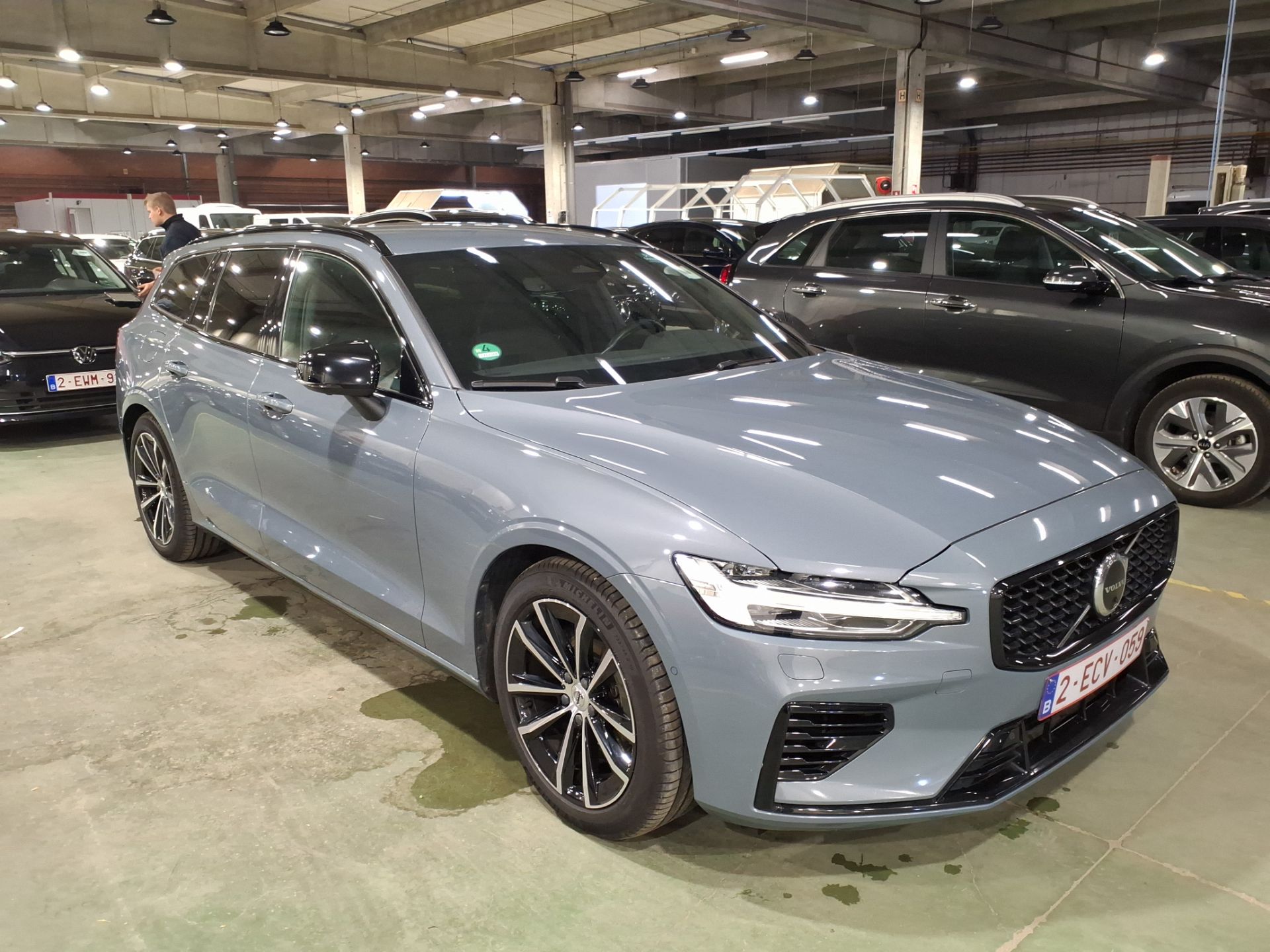 Volvo V60 T6 Plus Dark