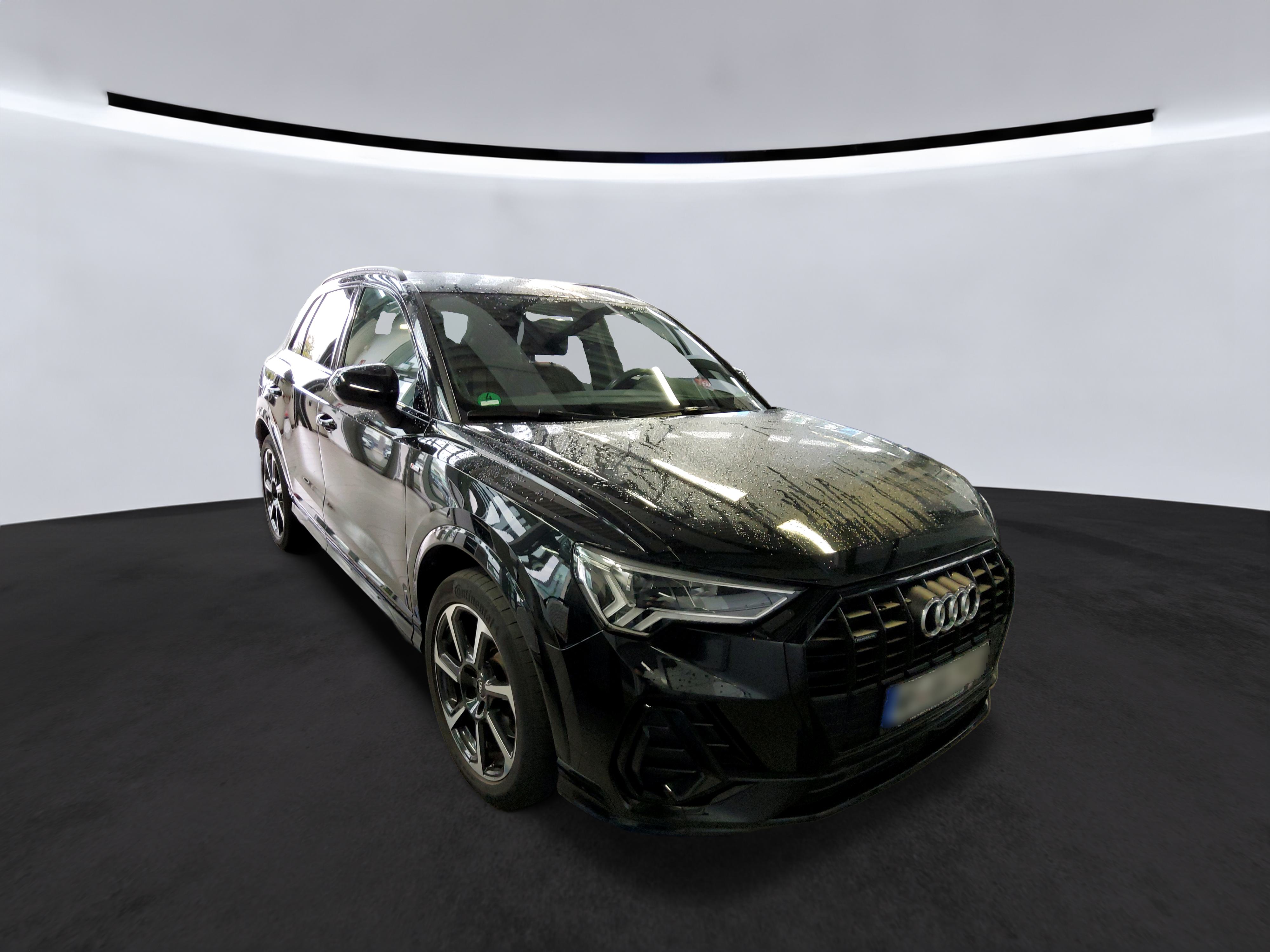 Audi Q3 40 TDI S Line