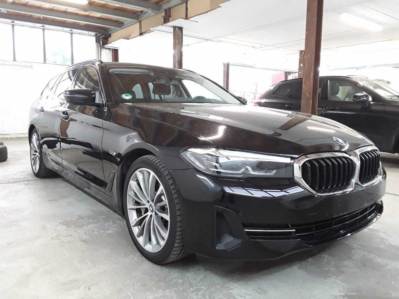 BMW 5 Series Touring 530e