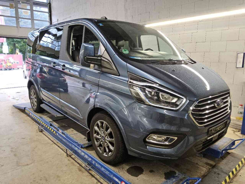 Ford Tourneo Custom L1H1 Titanium X