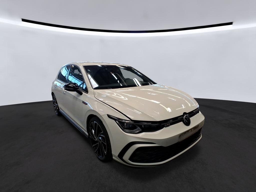 Volkswagen Golf 2.0 TSI