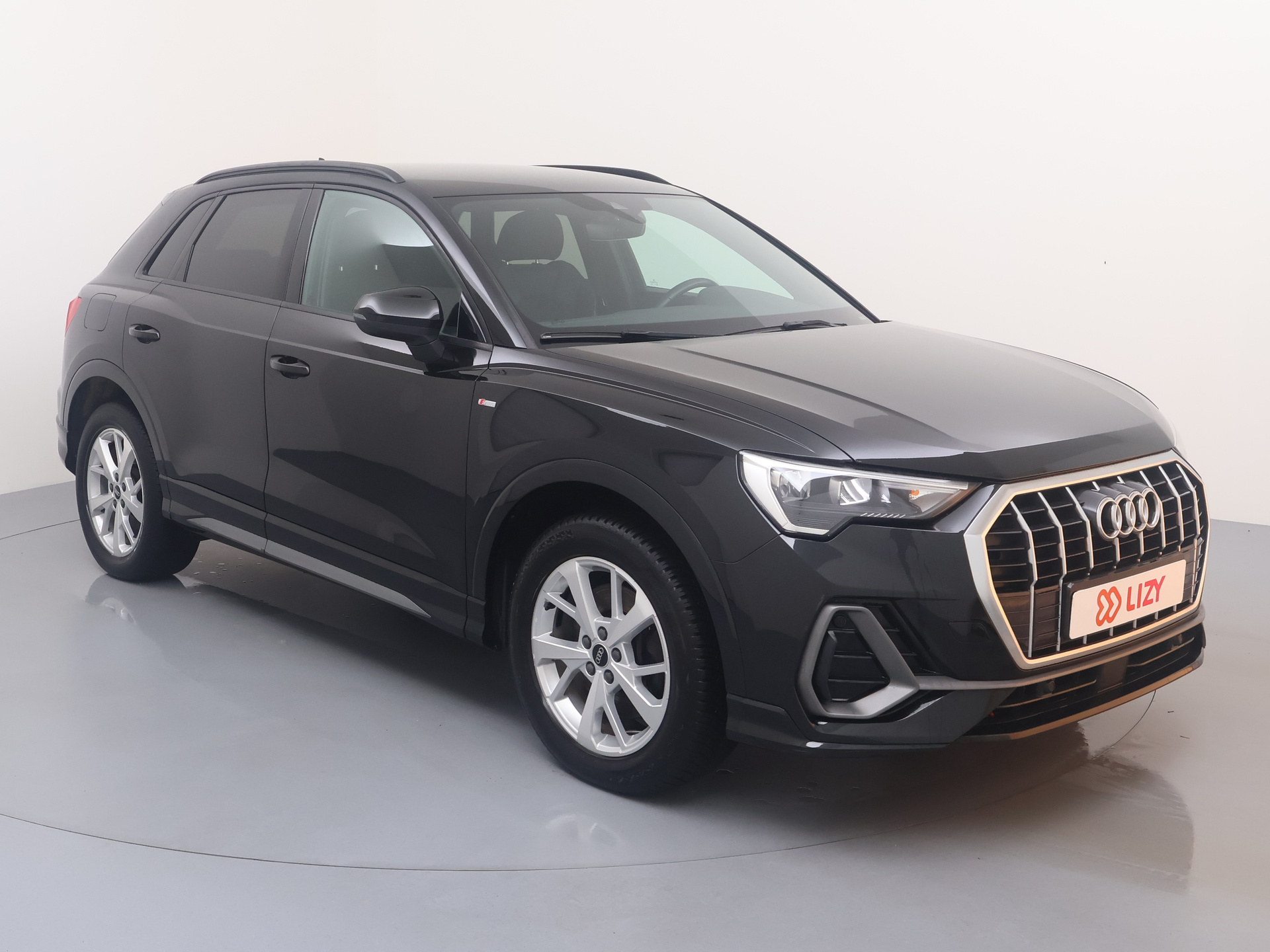 Audi Q3 45 TFSIe S Line