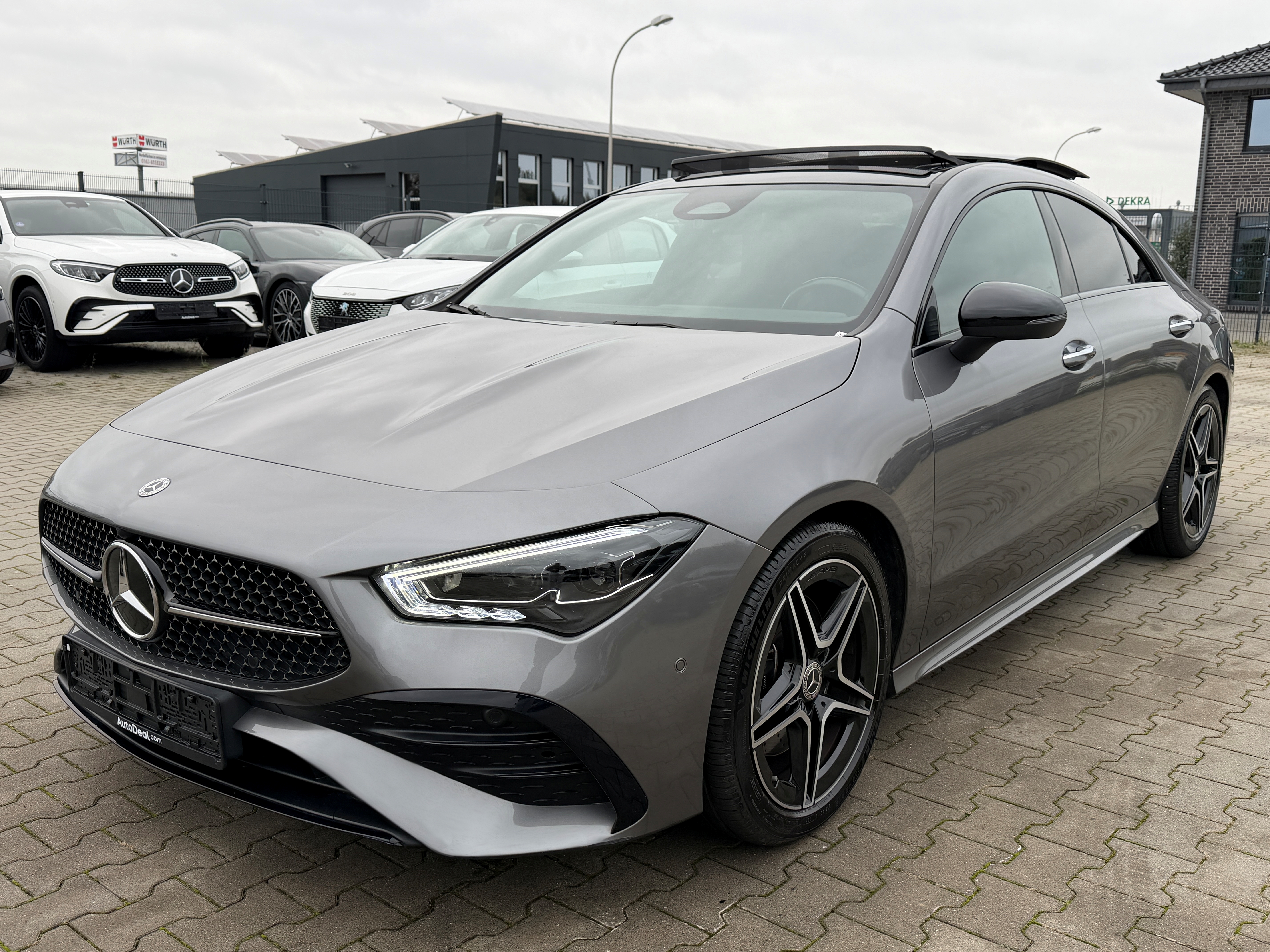 Mercedes-Benz CLA 200 AMG Line