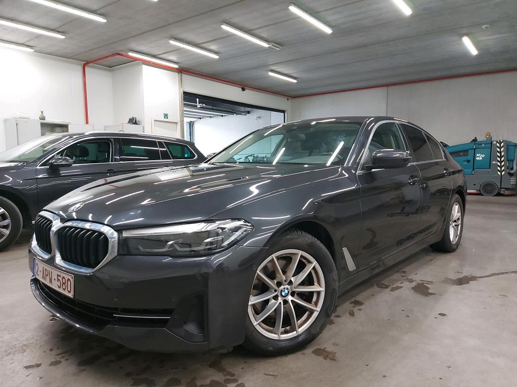 BMW 5 Series 520i Lounge