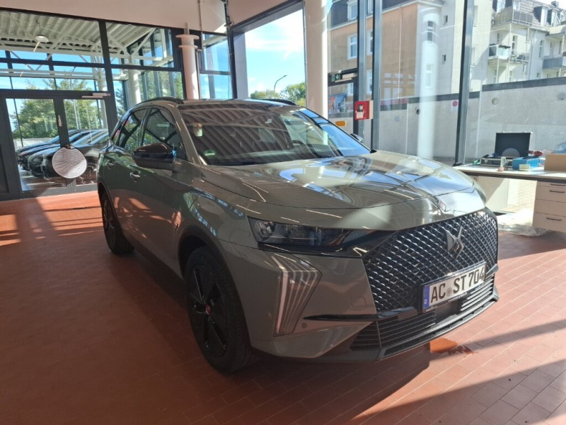 DS 7 Crossback Performance Line