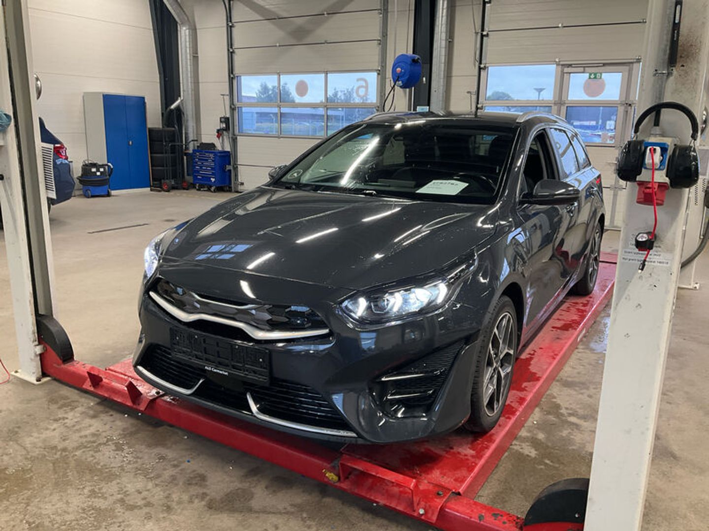 Kia Ceed 1.6 GDI Phev 141 Upgrade Premium DCT UA! Station Wagon