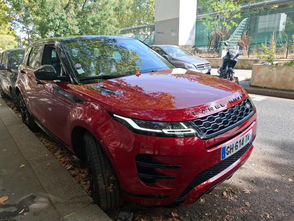 Land Rover Range Rover Evoque P300e R-Dynamic SE