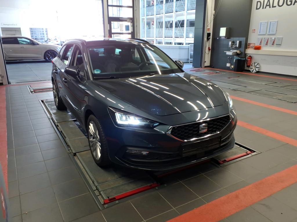 SEAT Leon Sportstourer 1.5 eTSI Style