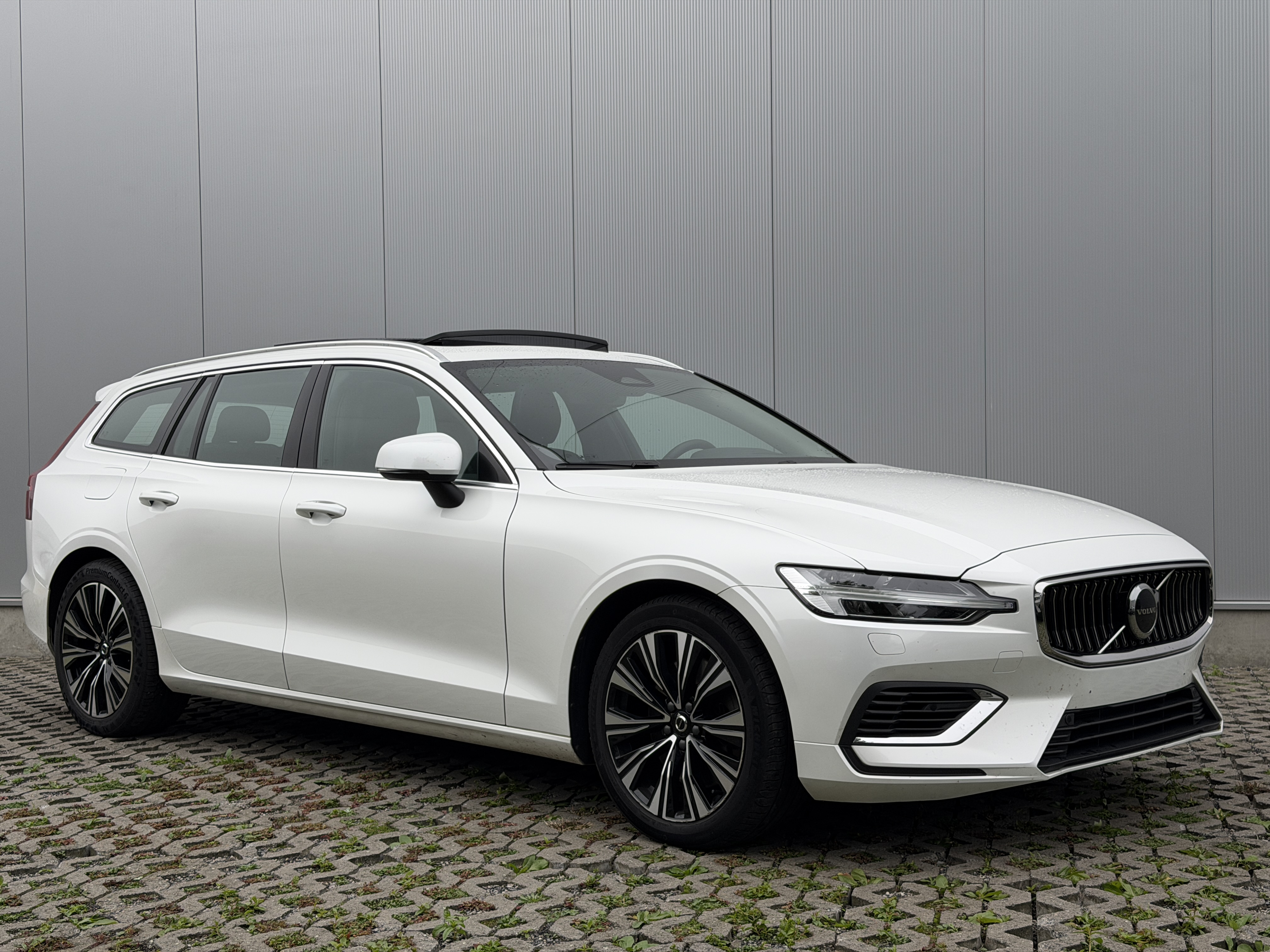 Volvo V60 T8 Ultimate Bright