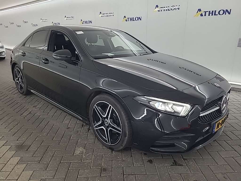 Mercedes-Benz A 180 Business Solution AMG