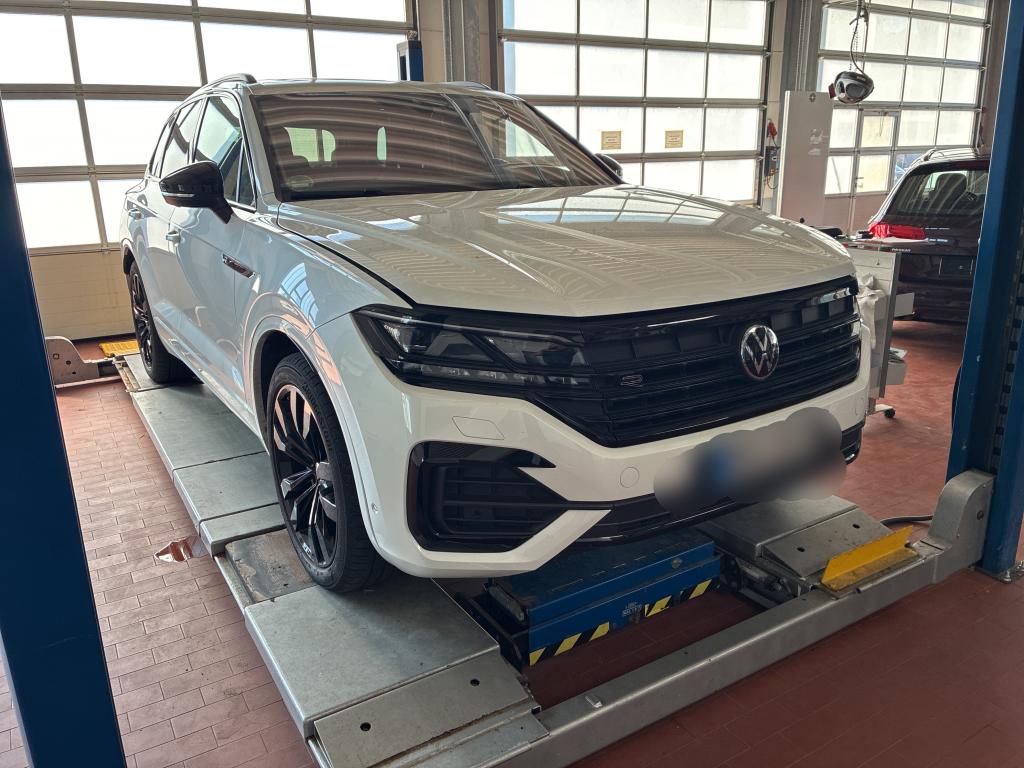 Volkswagen Touareg 3.0 TDI R-Line