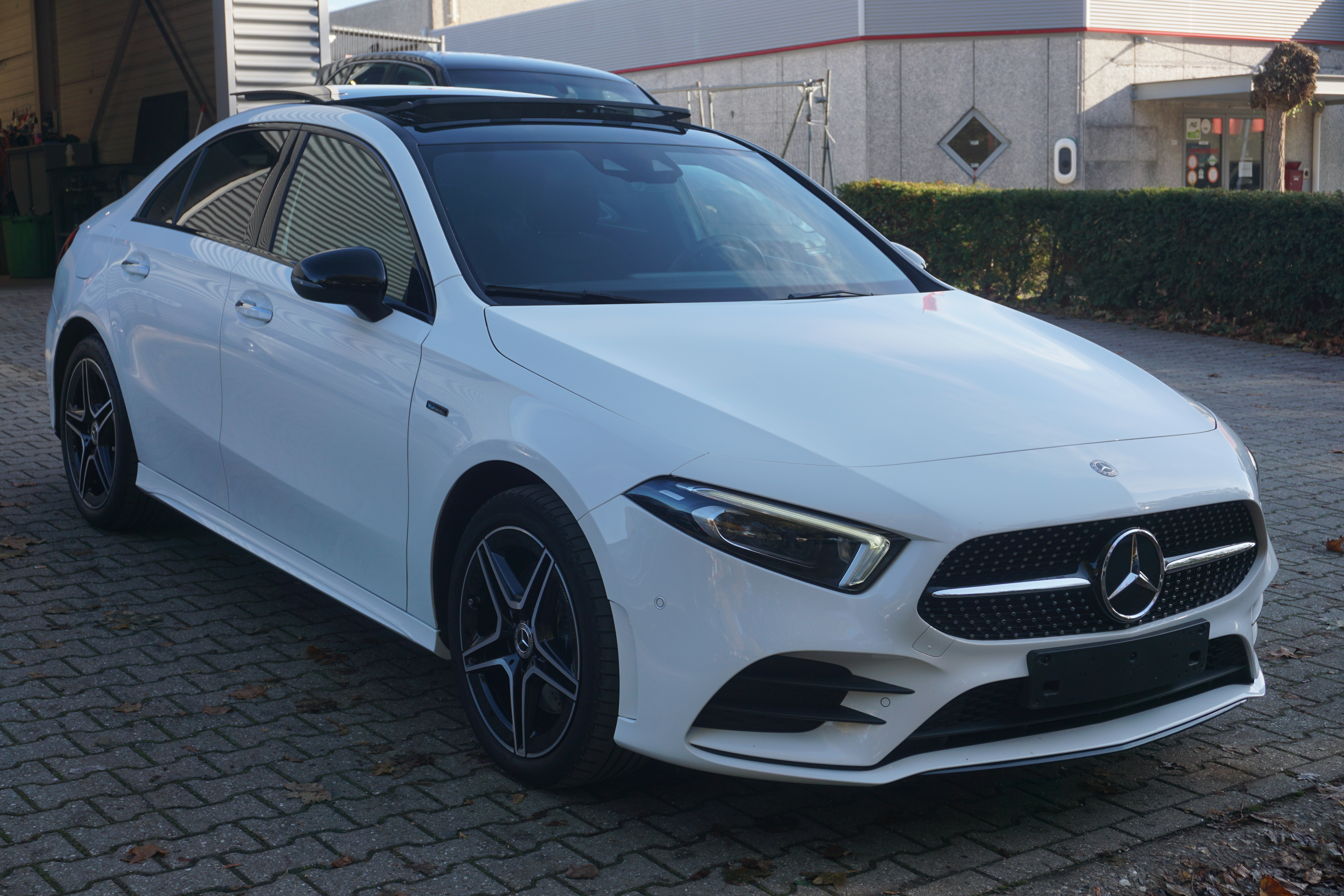 Mercedes-Benz A 250e Business Solution