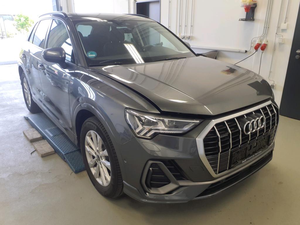 Audi Q3 40 TDI S Line