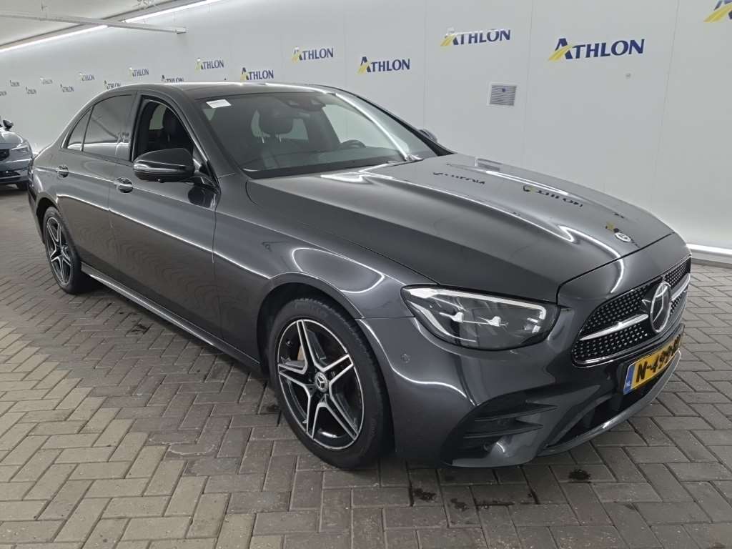 Mercedes-Benz E 300e Business Solution AMG