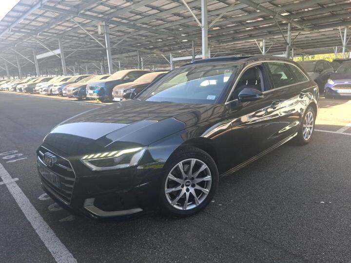 Audi A4 Avant break 2.0 30 TDI 136 S Tronic Business Line