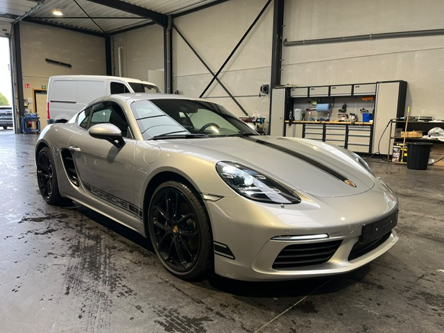 Porsche 718 Cayman 2.0