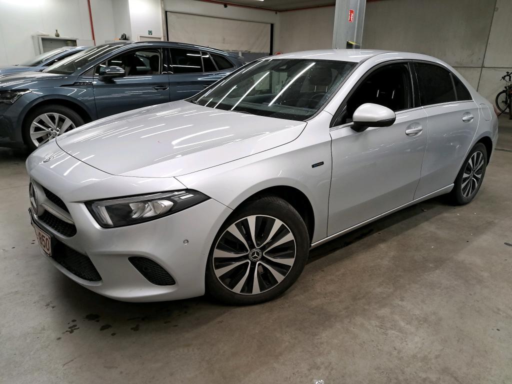 Mercedes-Benz A 250e Business