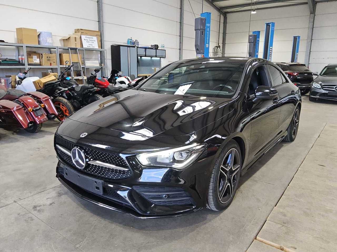 Mercedes-Benz CLA AMG Line