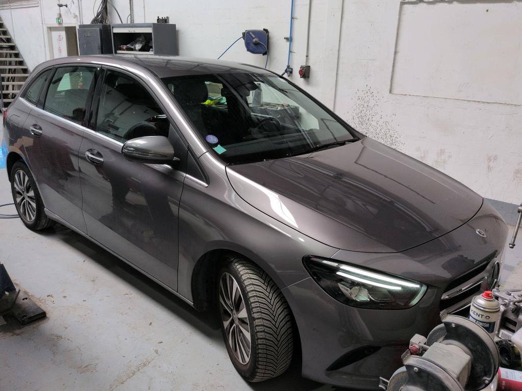 Mercedes-Benz B 250e Business Line