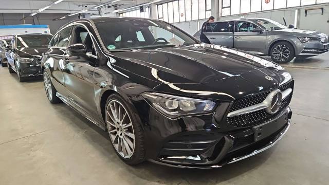 Mercedes-Benz CLA Shooting Brake 200d AMG Line