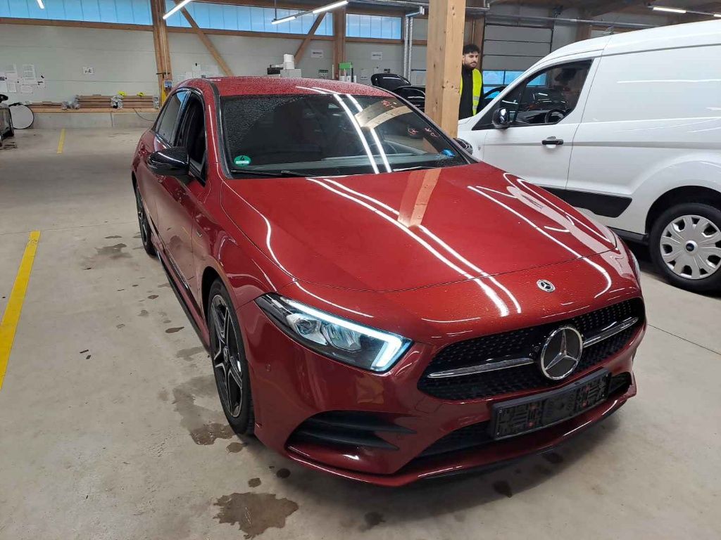 Mercedes-Benz A 200 AMG Line