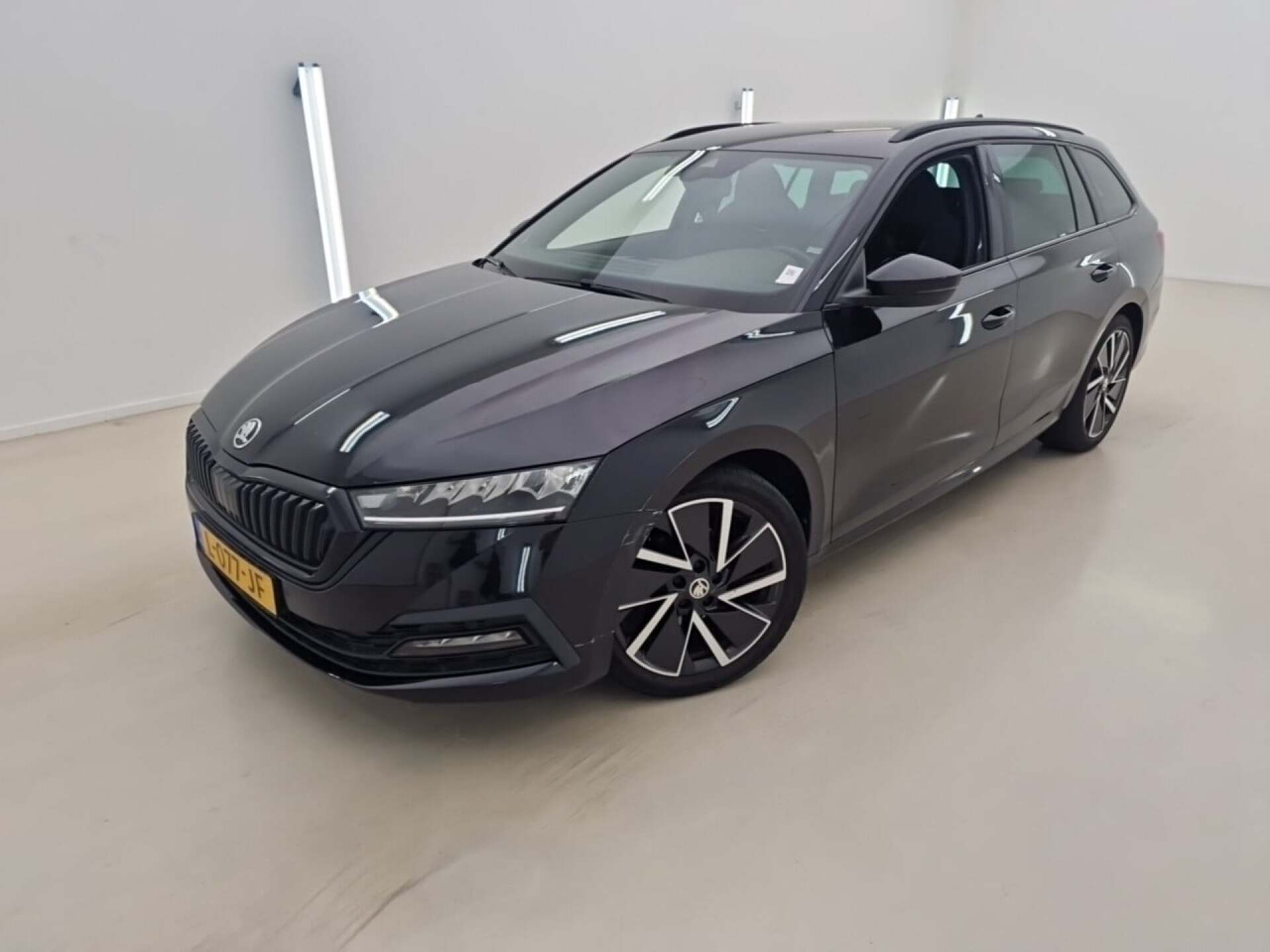 Skoda Octavia Combi 1.0 TSI Sport Business