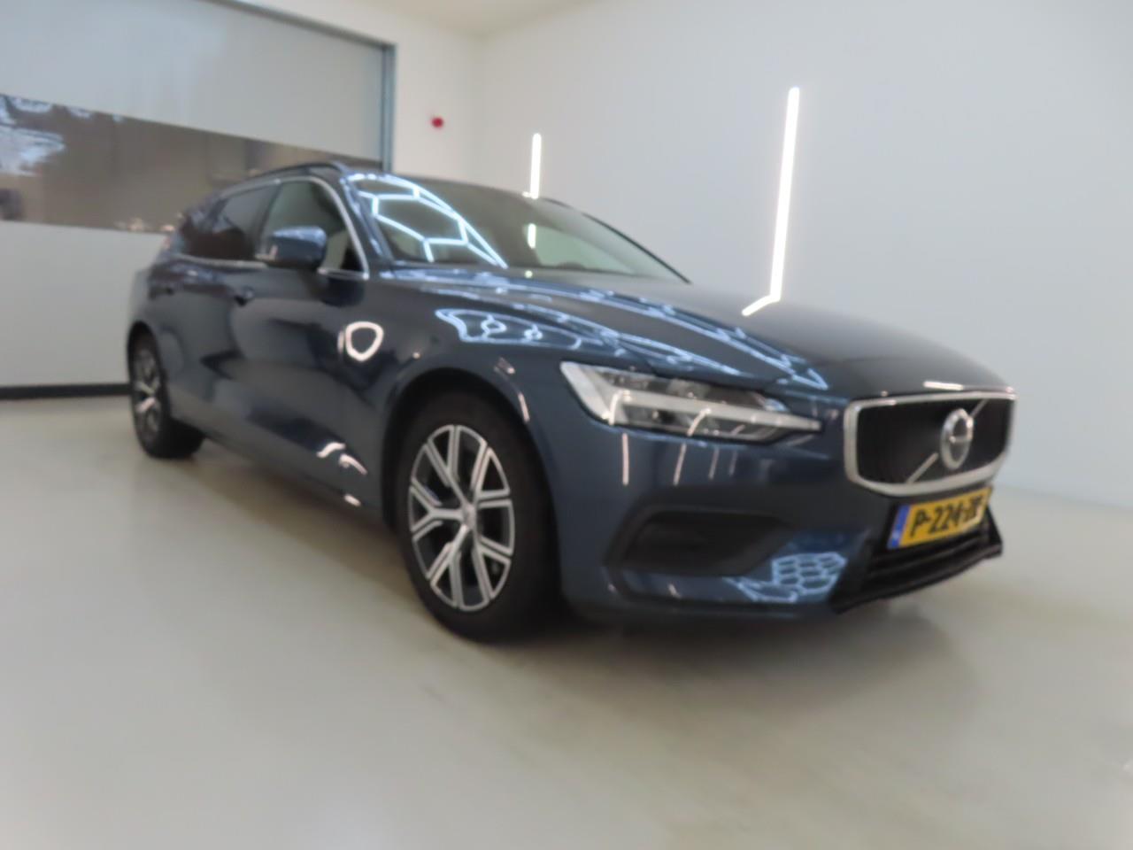 Volvo V60 B4 Core