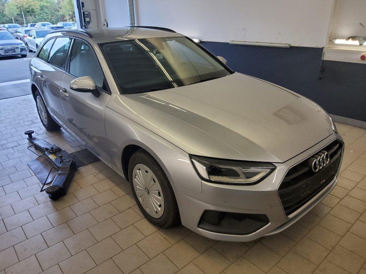 Audi A4 Avant 30 TDI