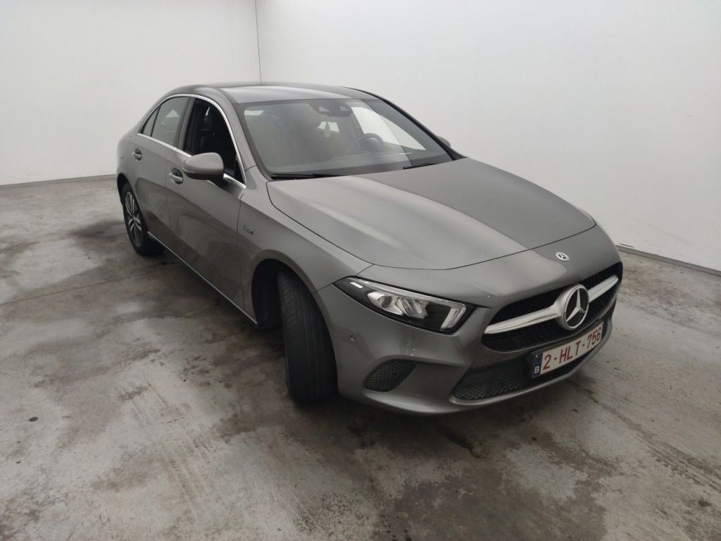Mercedes-Benz A 250e