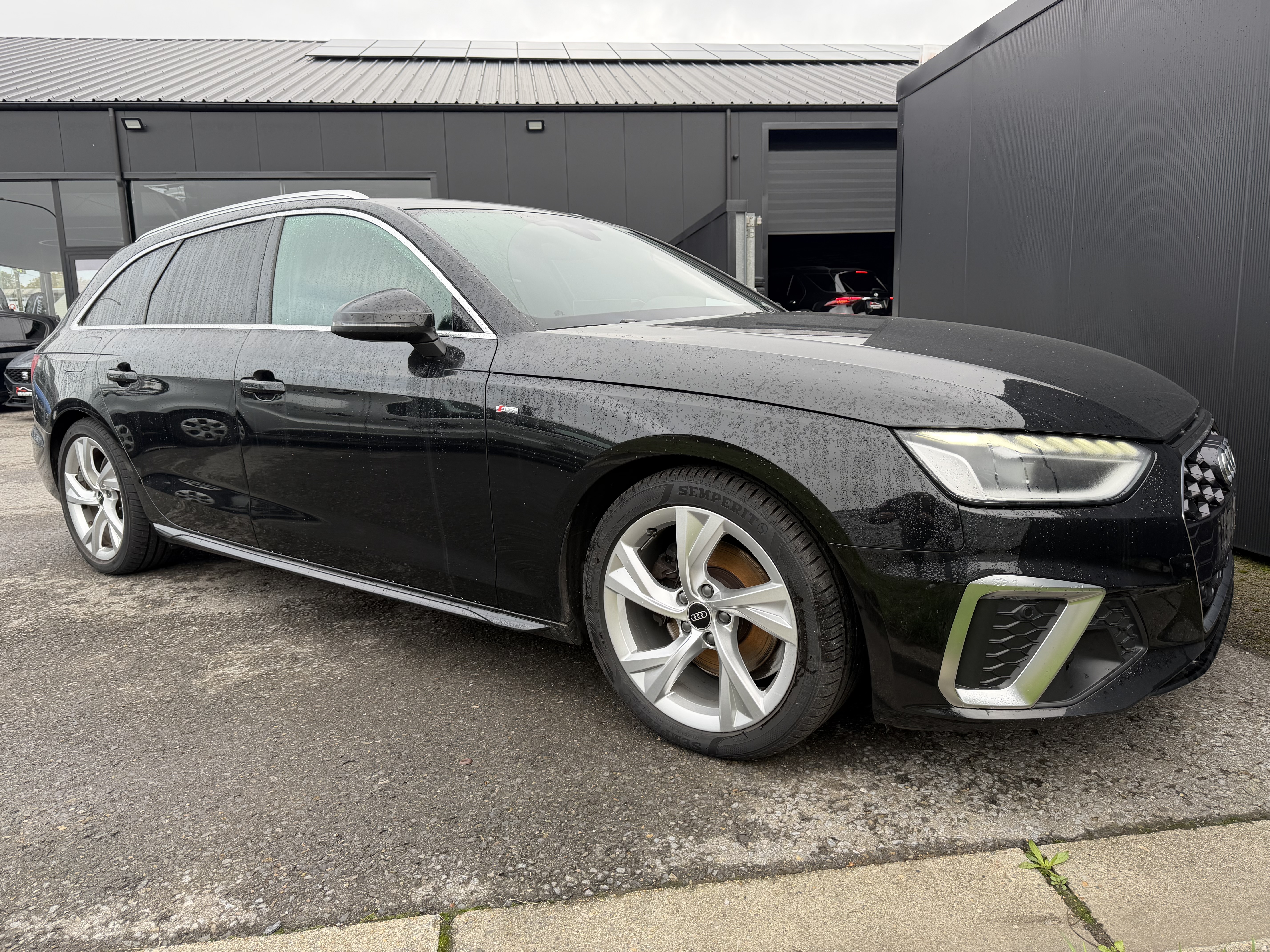 Audi A4 Avant 35 TFSI S Line