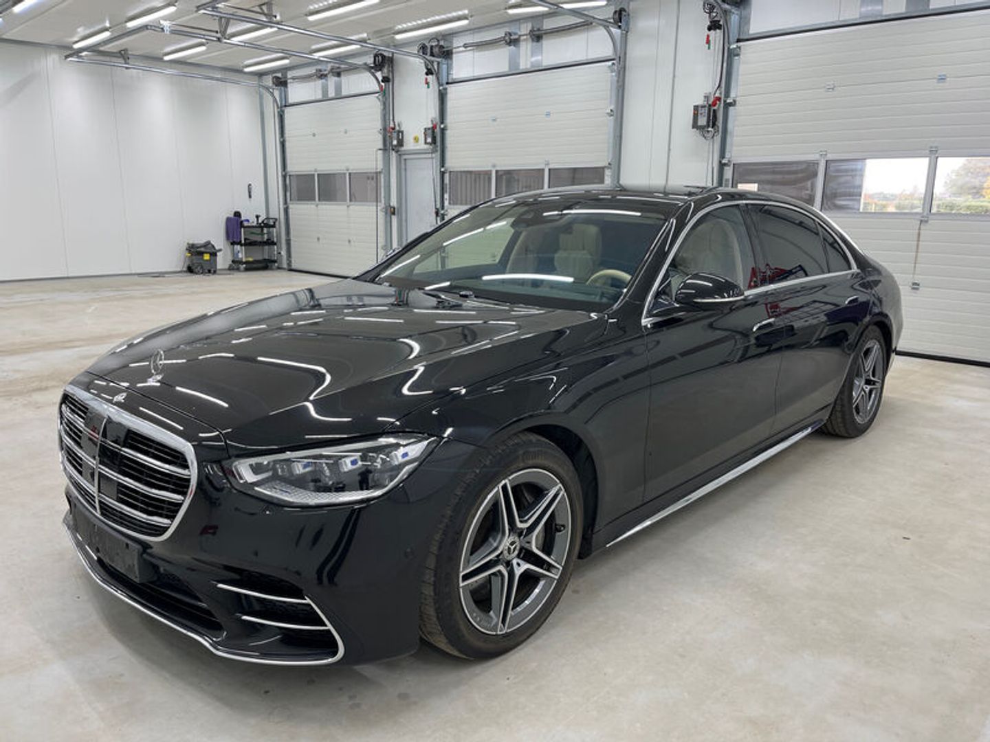 Mercedes-Benz S-Class 580 e L