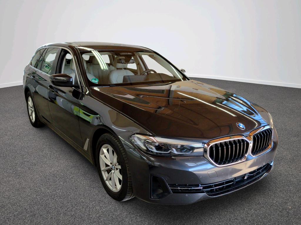BMW 5 Series Touring 520d