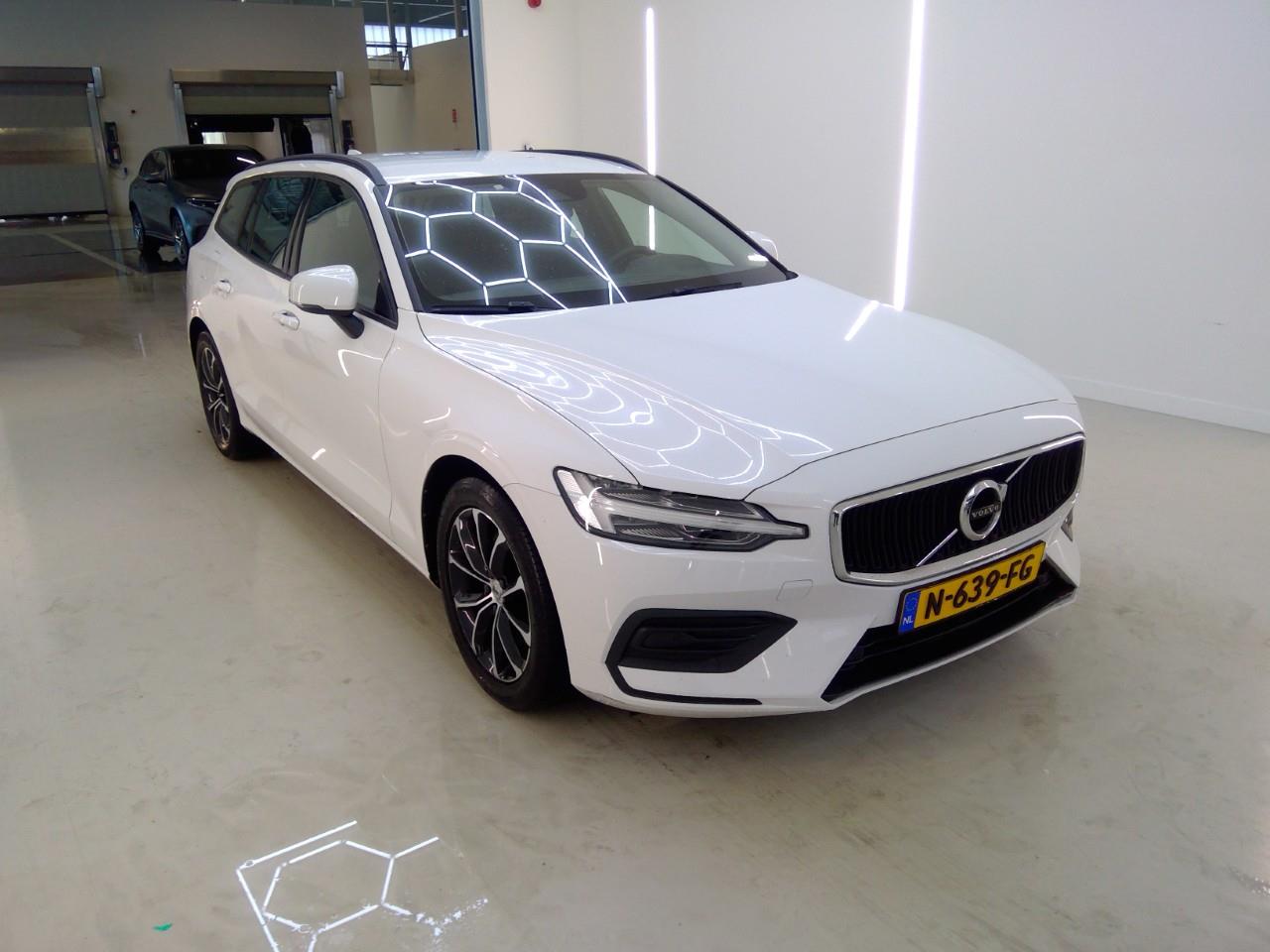 Volvo V60 B3 Momentum