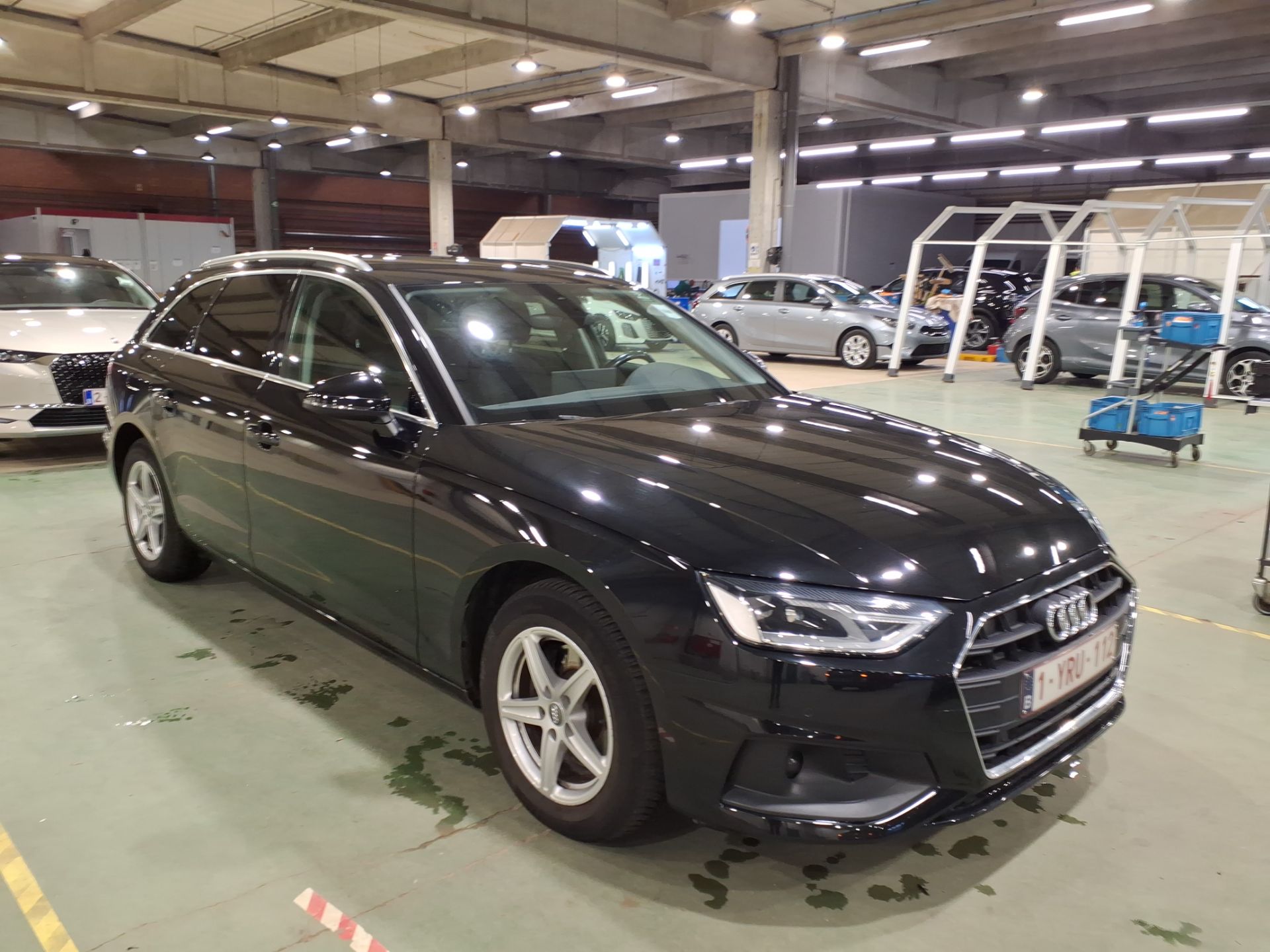 Audi A4 Avant 30 TDI Business